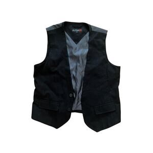 Guess vest size Large